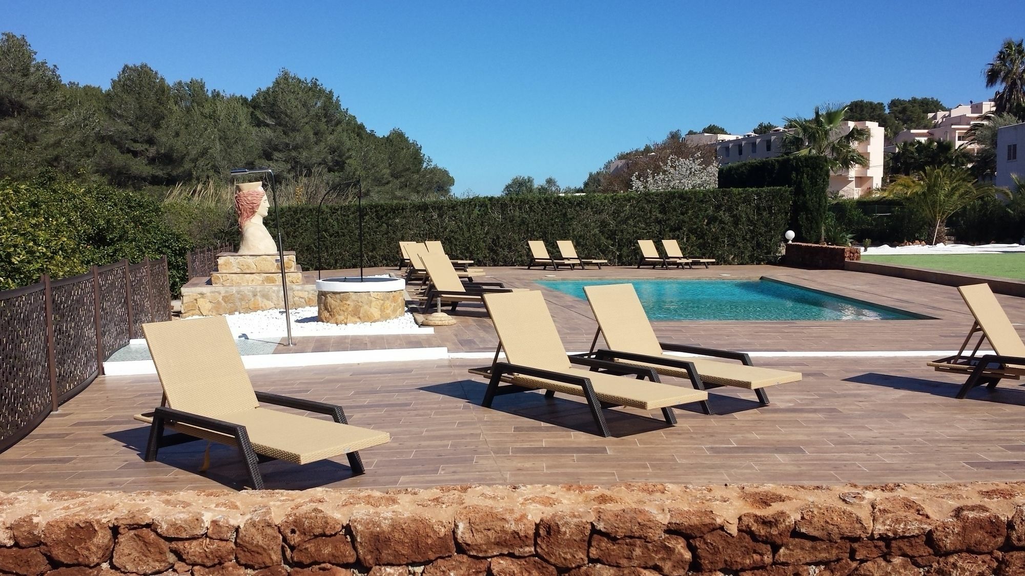 Apartamentos Colomar Santa Eularia des Riu Exterior photo
